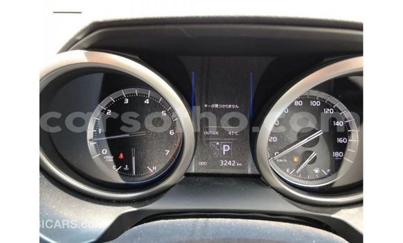 Sayi Imported Toyota Prado White Mota in Import - Dubai a Maseru Sayi Imported Toyota Prado White Mota in Import - Dubai a Maseru