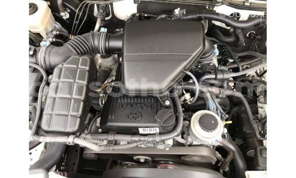 Sayi Imported Toyota Prado White Mota in Import - Dubai a Maseru Sayi Imported Toyota Prado White Mota in Import - Dubai a Maseru