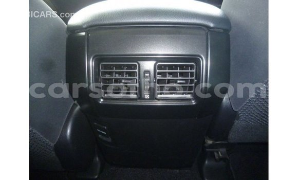 Acheter Import Voiture Toyota Prado Blanc à Import - Dubai, Maseru Acheter Import Voiture Toyota Prado Blanc à Import - Dubai, Maseru