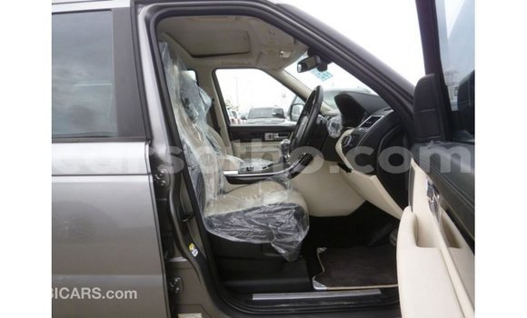 Sayi Imported Land Rover Range Rover Other Mota in Import - Dubai a Maseru Sayi Imported Land Rover Range Rover Other Mota in Import - Dubai a Maseru