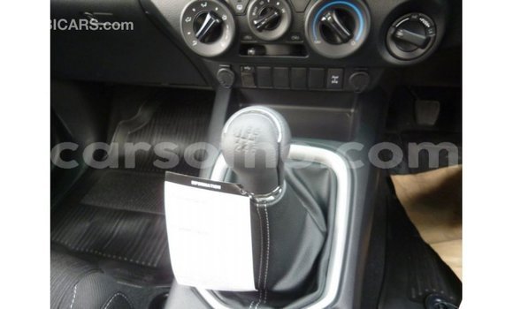 اشتري Imported Toyota Hilux Black سيارة في Import - Dubai في Maseru اشتري Imported Toyota Hilux Black سيارة في Import - Dubai في Maseru