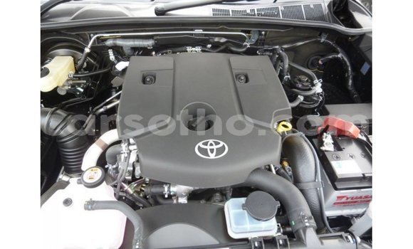 اشتري Imported Toyota Hilux Black سيارة في Import - Dubai في Maseru اشتري Imported Toyota Hilux Black سيارة في Import - Dubai في Maseru