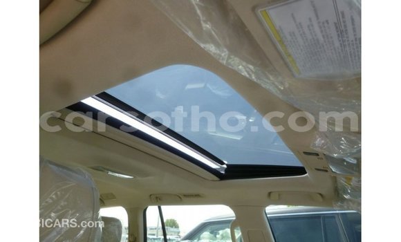 اشتري Imported Toyota Land Cruiser White سيارة في Import - Dubai في Maseru اشتري Imported Toyota Land Cruiser White سيارة في Import - Dubai في Maseru
