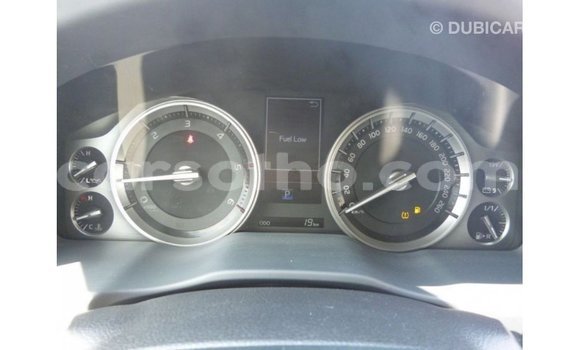 اشتري Imported Toyota Land Cruiser White سيارة في Import - Dubai في Maseru اشتري Imported Toyota Land Cruiser White سيارة في Import - Dubai في Maseru
