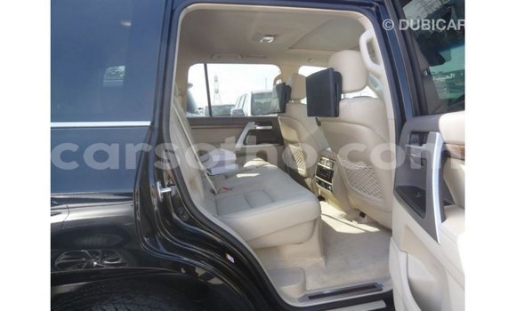 Buy Import Toyota Land Cruiser Black Car in Import - Dubai in Maseru Buy Import Toyota Land Cruiser Black Car in Import - Dubai in Maseru