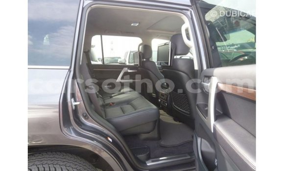 Sayi Imported Toyota Land Cruiser Other Mota in Import - Dubai a Maseru Sayi Imported Toyota Land Cruiser Other Mota in Import - Dubai a Maseru