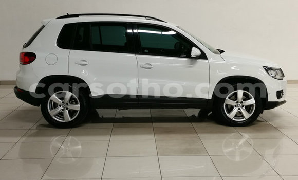 Acheter Occasion Voiture Volkswagen Tiguan Blanc à Maseru, Maseru Acheter Occasion Voiture Volkswagen Tiguan Blanc à Maseru, Maseru