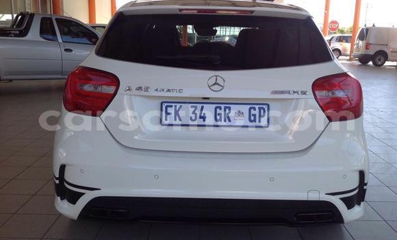 Sayi Na hannu Mercedes-Benz A-klasse AMG White Mota in Maseru a Maseru Sayi Na hannu Mercedes-Benz A-klasse AMG White Mota in Maseru a Maseru
