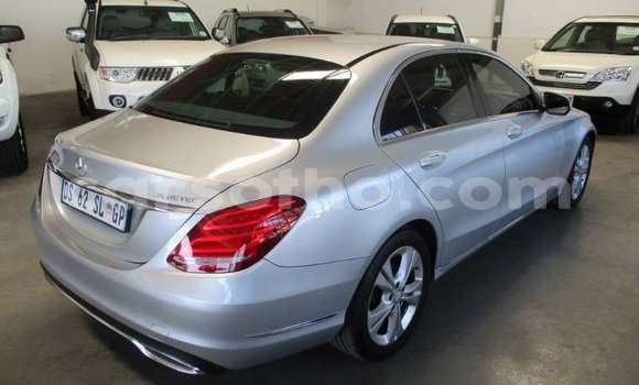 Acheter Occasion Voiture Mercedes-Benz C–Class Gris à Maseru, Maseru Acheter Occasion Voiture Mercedes-Benz C–Class Gris à Maseru, Maseru