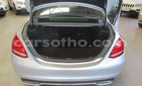 Acheter Occasion Voiture Mercedes-Benz C–Class Gris à Maseru, Maseru Acheter Occasion Voiture Mercedes-Benz C–Class Gris à Maseru, Maseru