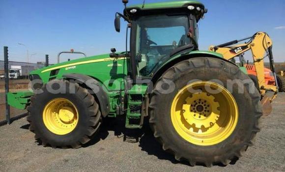 اشتري مستعمل Caterpillar 120 Green شاحنة في Maputsoe في Leribe اشتري مستعمل Caterpillar 120 Green شاحنة في Maputsoe في Leribe