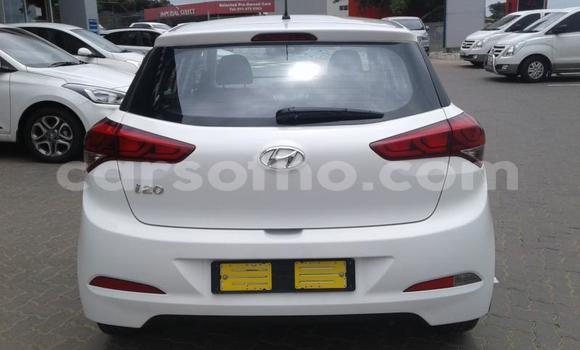 Acheter Occasion Voiture Hyundai i30 Blanc à Maseru, Maseru Acheter Occasion Voiture Hyundai i30 Blanc à Maseru, Maseru