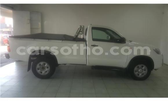 Acheter Occasion Voiture Toyota Hilux Blanc à Maseru, Maseru Acheter Occasion Voiture Toyota Hilux Blanc à Maseru, Maseru