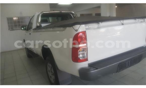 Acheter Occasion Voiture Toyota Hilux Blanc à Maseru, Maseru Acheter Occasion Voiture Toyota Hilux Blanc à Maseru, Maseru
