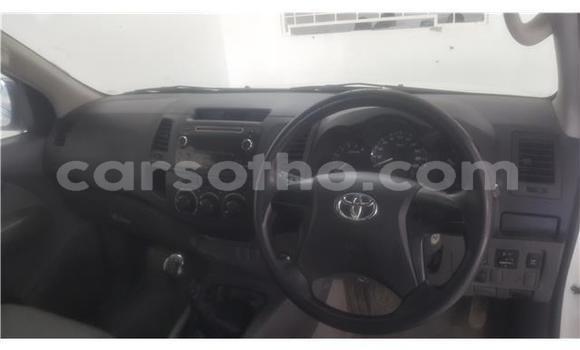 Acheter Occasion Voiture Toyota Hilux Blanc à Maseru, Maseru Acheter Occasion Voiture Toyota Hilux Blanc à Maseru, Maseru