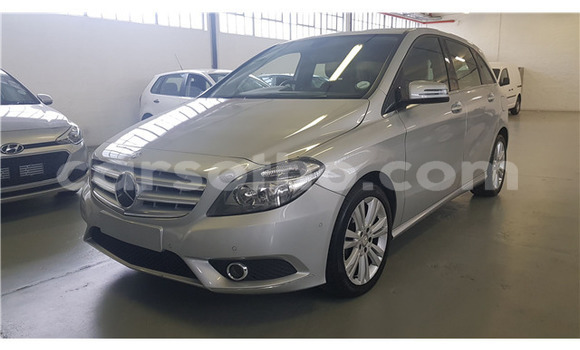 Acheter Occasion Voiture Mercedes-Benz B-klasse Gris à Maseru, Maseru Acheter Occasion Voiture Mercedes-Benz B-klasse Gris à Maseru, Maseru