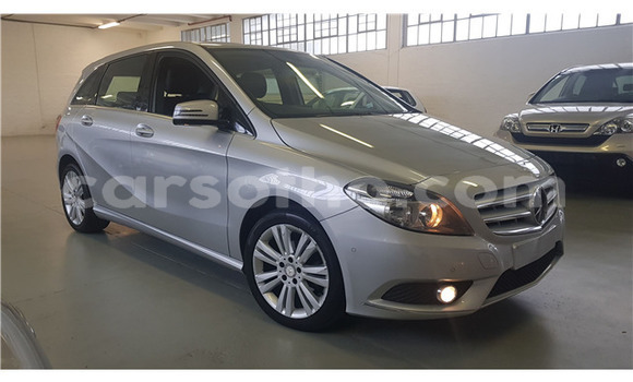 Acheter Occasion Voiture Mercedes-Benz B-klasse Gris à Maseru, Maseru Acheter Occasion Voiture Mercedes-Benz B-klasse Gris à Maseru, Maseru