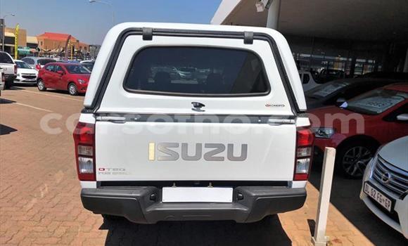 Acheter Occasion Voiture Isuzu D–MAX Blanc à Maseru, Maseru Acheter Occasion Voiture Isuzu D–MAX Blanc à Maseru, Maseru