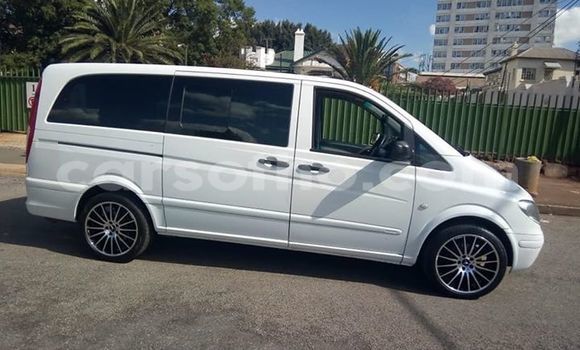 Acheter Occasion Voiture Mercedes-Benz Viano Blanc à Maseru, Maseru Acheter Occasion Voiture Mercedes-Benz Viano Blanc à Maseru, Maseru