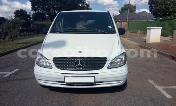 Acheter Occasion Voiture Mercedes-Benz Viano Blanc à Maseru, Maseru Acheter Occasion Voiture Mercedes-Benz Viano Blanc à Maseru, Maseru