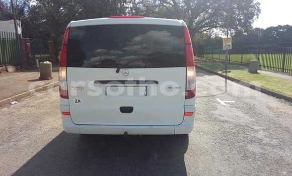 Acheter Occasion Voiture Mercedes-Benz Viano Blanc à Maseru, Maseru Acheter Occasion Voiture Mercedes-Benz Viano Blanc à Maseru, Maseru