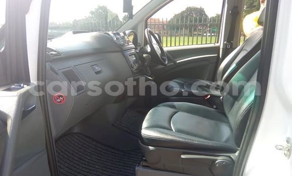 Acheter Occasion Voiture Mercedes-Benz Viano Blanc à Maseru, Maseru Acheter Occasion Voiture Mercedes-Benz Viano Blanc à Maseru, Maseru