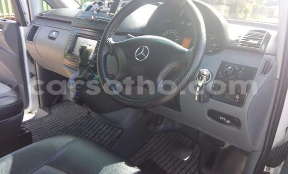 Acheter Occasion Voiture Mercedes-Benz Viano Blanc à Maseru, Maseru Acheter Occasion Voiture Mercedes-Benz Viano Blanc à Maseru, Maseru