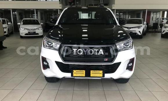 Buy Used Toyota Hilux White Car in Maseru in Maseru Buy Used Toyota Hilux White Car in Maseru in Maseru