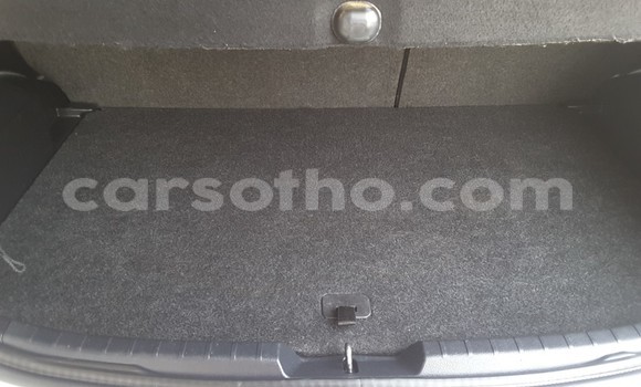 Acheter Occasion Voiture Toyota Yaris Blanc à Maseru, Maseru Acheter Occasion Voiture Toyota Yaris Blanc à Maseru, Maseru