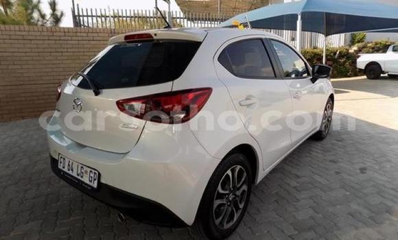 اشتري مستعمل Mazda Mazda 2 White سيارة في Maseru في Maseru اشتري مستعمل Mazda Mazda 2 White سيارة في Maseru في Maseru