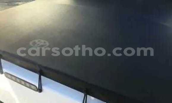 Buy Used Toyota Hilux White Car in Maseru in Maseru Buy Used Toyota Hilux White Car in Maseru in Maseru