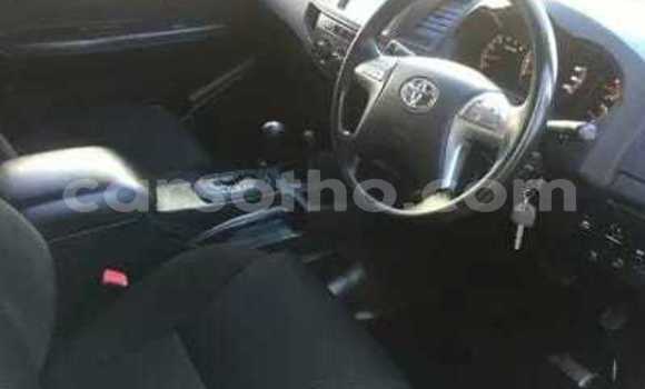 Buy Used Toyota Hilux White Car in Maseru in Maseru Buy Used Toyota Hilux White Car in Maseru in Maseru