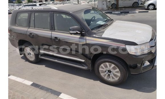 Sayi Imported Toyota Land Cruiser Black Mota in Import - Dubai a Maseru Sayi Imported Toyota Land Cruiser Black Mota in Import - Dubai a Maseru