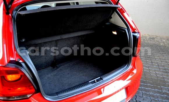 Sayi Na hannu Volkswagen Polo Red Mota in Butha Buthe a Butha-Buthe Sayi Na hannu Volkswagen Polo Red Mota in Butha Buthe a Butha-Buthe