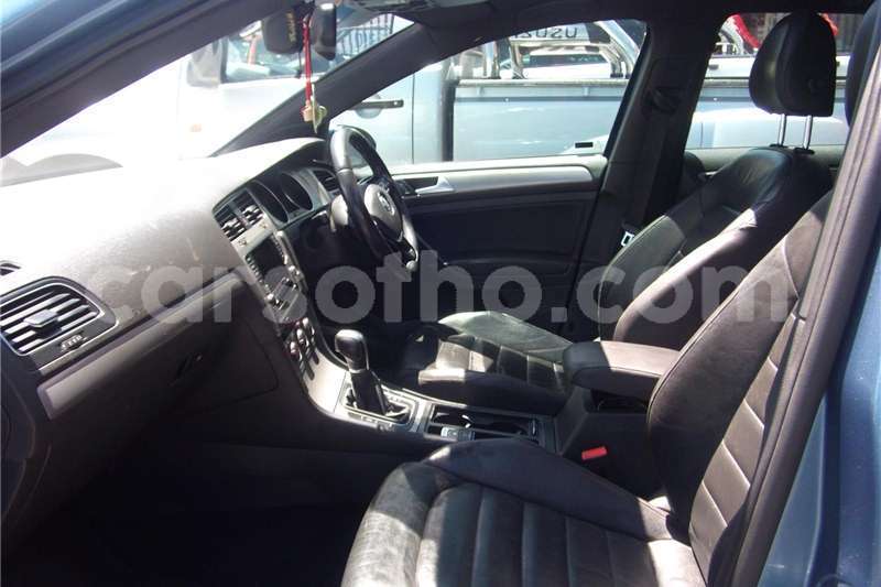 Big with watermark vw golf hatch golf vii 1 4 tsi comfortline dsg 2014 id 62094234 type main