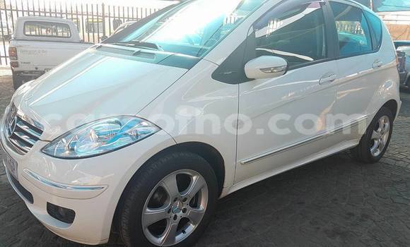 Acheter Occasion Voiture Mercedes-Benz A–Class Blanc à Maputsoe, Leribe Acheter Occasion Voiture Mercedes-Benz A–Class Blanc à Maputsoe, Leribe
