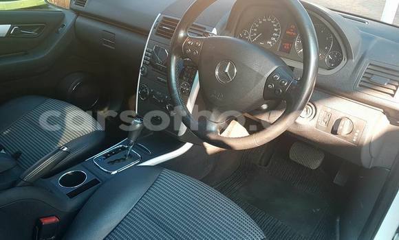 Acheter Occasion Voiture Mercedes-Benz A–Class Blanc à Maputsoe, Leribe Acheter Occasion Voiture Mercedes-Benz A–Class Blanc à Maputsoe, Leribe