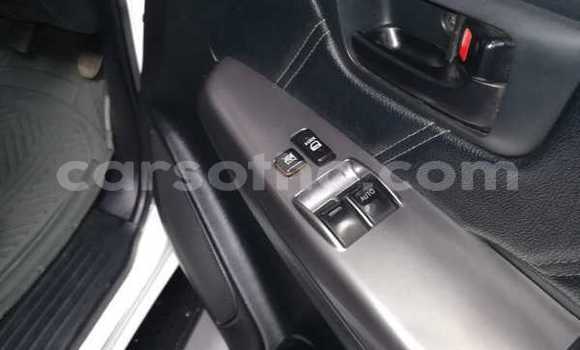 Acheter Occasion Voiture Toyota Hilux Blanc à Maputsoa, Leribe Acheter Occasion Voiture Toyota Hilux Blanc à Maputsoa, Leribe