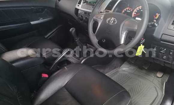 Acheter Occasion Voiture Toyota Hilux Blanc à Maputsoa, Leribe Acheter Occasion Voiture Toyota Hilux Blanc à Maputsoa, Leribe