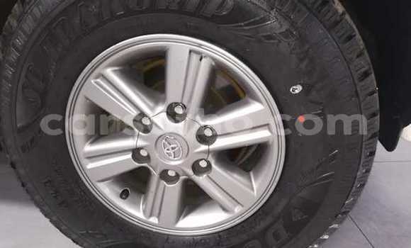 Acheter Occasion Voiture Toyota Hilux Blanc à Maputsoa, Leribe Acheter Occasion Voiture Toyota Hilux Blanc à Maputsoa, Leribe