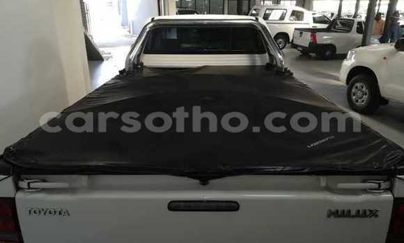 Acheter Occasion Voiture Toyota Hilux Blanc à Maputsoa, Leribe Acheter Occasion Voiture Toyota Hilux Blanc à Maputsoa, Leribe
