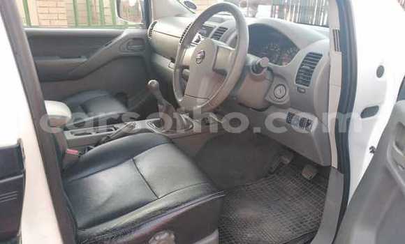 Acheter Occasion Voiture Nissan Navara Blanc à Maputsoa, Leribe Acheter Occasion Voiture Nissan Navara Blanc à Maputsoa, Leribe
