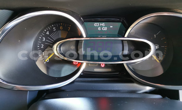 Sayi Na hannu Renault Clio Red Mota in Maseru a Maseru Sayi Na hannu Renault Clio Red Mota in Maseru a Maseru