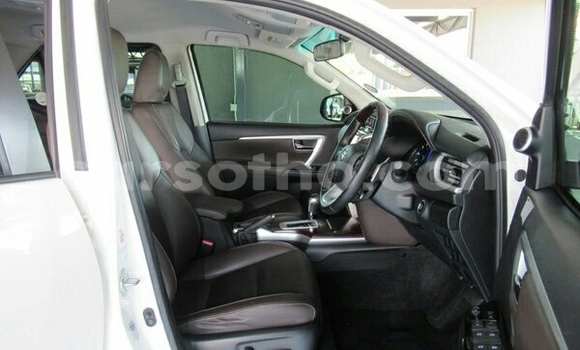 اشتري مستعمل Toyota RAV4 White سيارة في Maputsoa في Leribe اشتري مستعمل Toyota RAV4 White سيارة في Maputsoa في Leribe