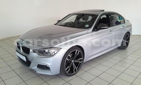 Sayi Na hannu BMW 3–Series Silver Mota in Maseru a Maseru Sayi Na hannu BMW 3–Series Silver Mota in Maseru a Maseru