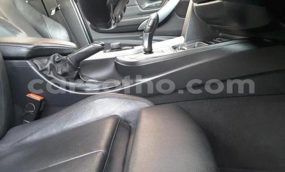 Sayi Na hannu BMW 3–Series Silver Mota in Maseru a Maseru Sayi Na hannu BMW 3–Series Silver Mota in Maseru a Maseru