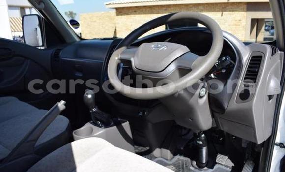 Acheter Occasion Utilitaire Hyundai H200 Blanc à Maseru, Maseru Acheter Occasion Utilitaire Hyundai H200 Blanc à Maseru, Maseru