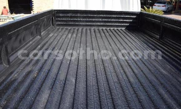 Acheter Occasion Utilitaire Hyundai H200 Blanc à Maseru, Maseru Acheter Occasion Utilitaire Hyundai H200 Blanc à Maseru, Maseru