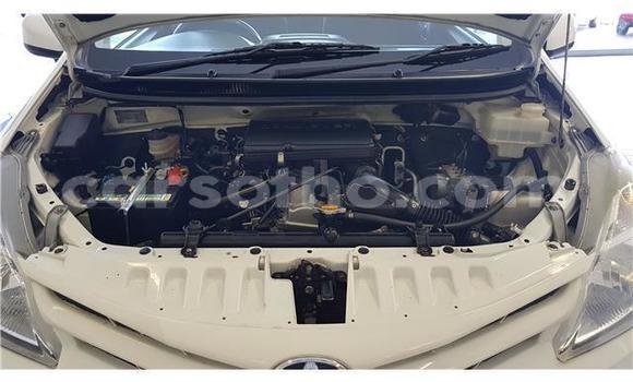 Sayi Na hannu Toyota Avanza White Mota in Maseru a Maseru Sayi Na hannu Toyota Avanza White Mota in Maseru a Maseru