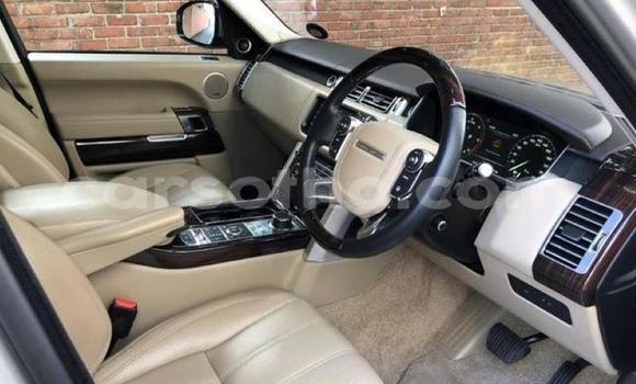 Buy Used Land Rover Range Rover Silver Car in Maputsoe in Leribe Buy Used Land Rover Range Rover Silver Car in Maputsoe in Leribe